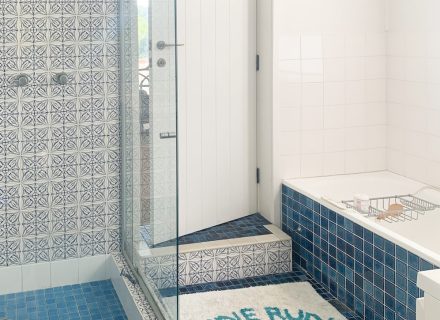 Akaroa, Newport_Guest Bathroom