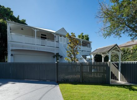 facade driveway garden established