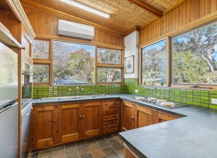 Kitchen, coloured kitchen, Laundry