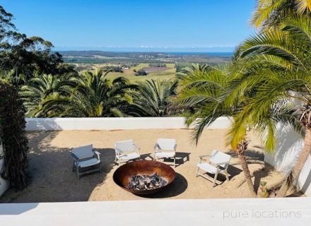 Villa-Palmas-Byron-Bay-Outdoor-Firepit.jpeg