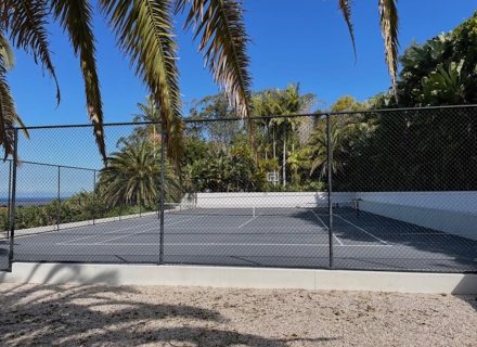 Villa-Palmas-Byron-Bay-Outdoor-Tennis-Court.jpeg